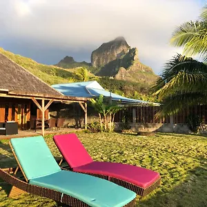 Waterfront Sunrise Hébergement de vacances Bora Bora